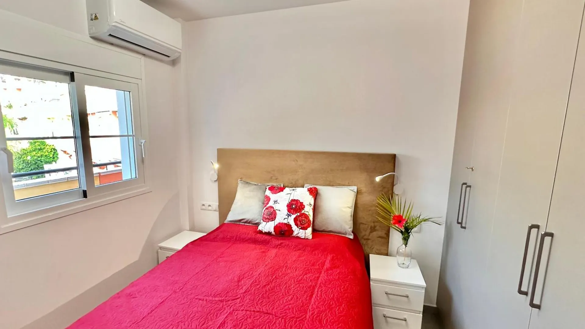 Sunset Apartment 2 & Heated Pool Los Cristianos