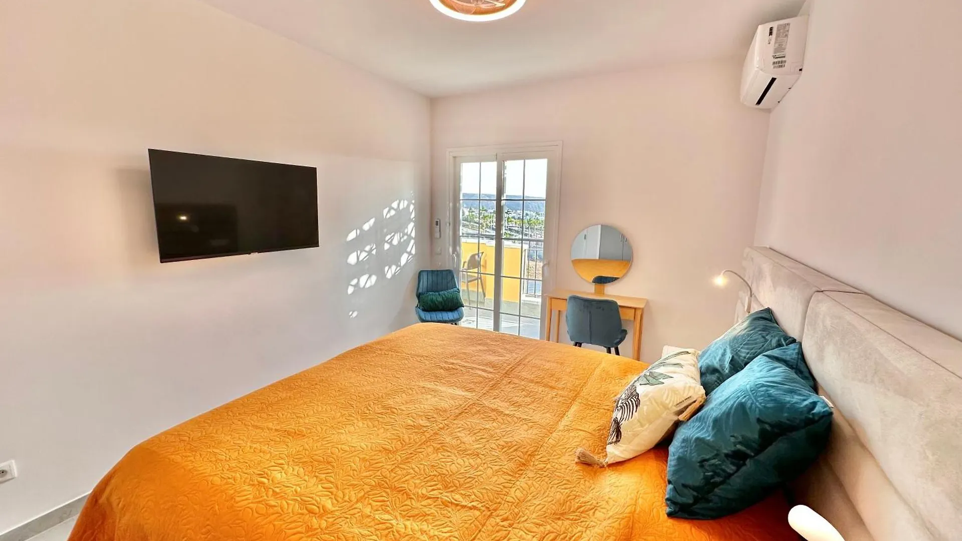 Sunset Apartment 2 & Heated Pool Los Cristianos  Spain